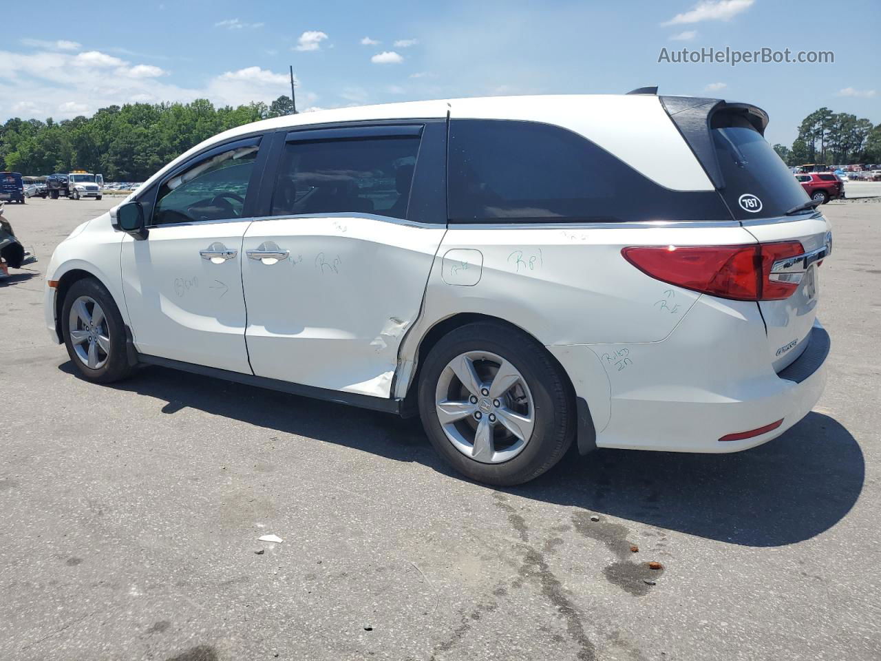 2019 Honda Odyssey Exl White vin: 5FNRL6H77KB079027