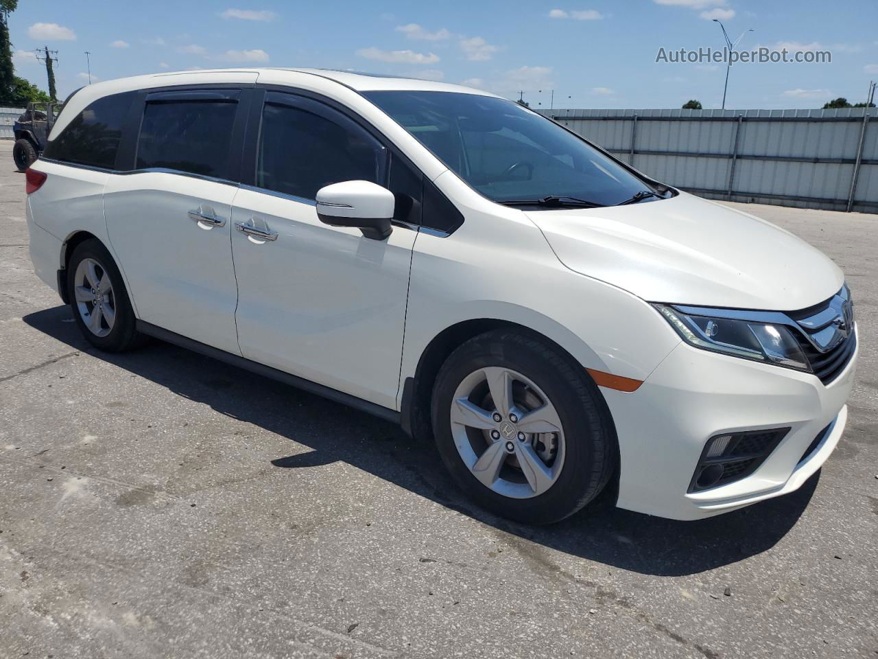 2019 Honda Odyssey Exl White vin: 5FNRL6H77KB079027