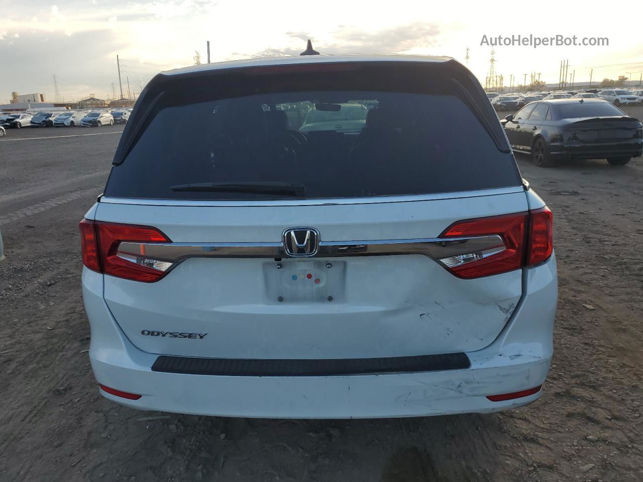 2020 Honda Odyssey Exl White vin: 5FNRL6H79LB000152