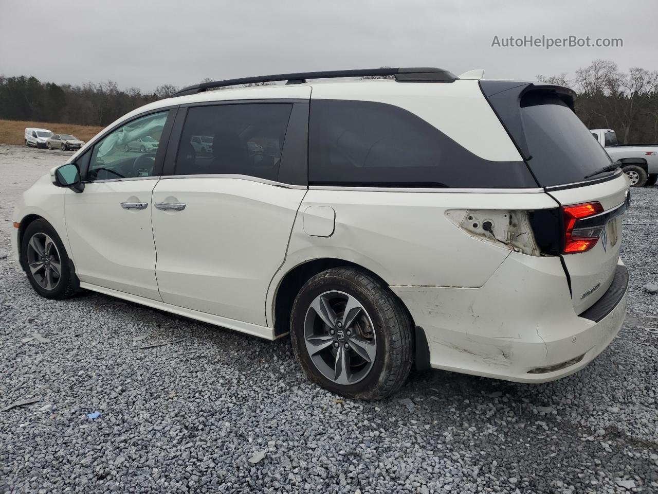 2019 Honda Odyssey Touring White vin: 5FNRL6H81KB031886