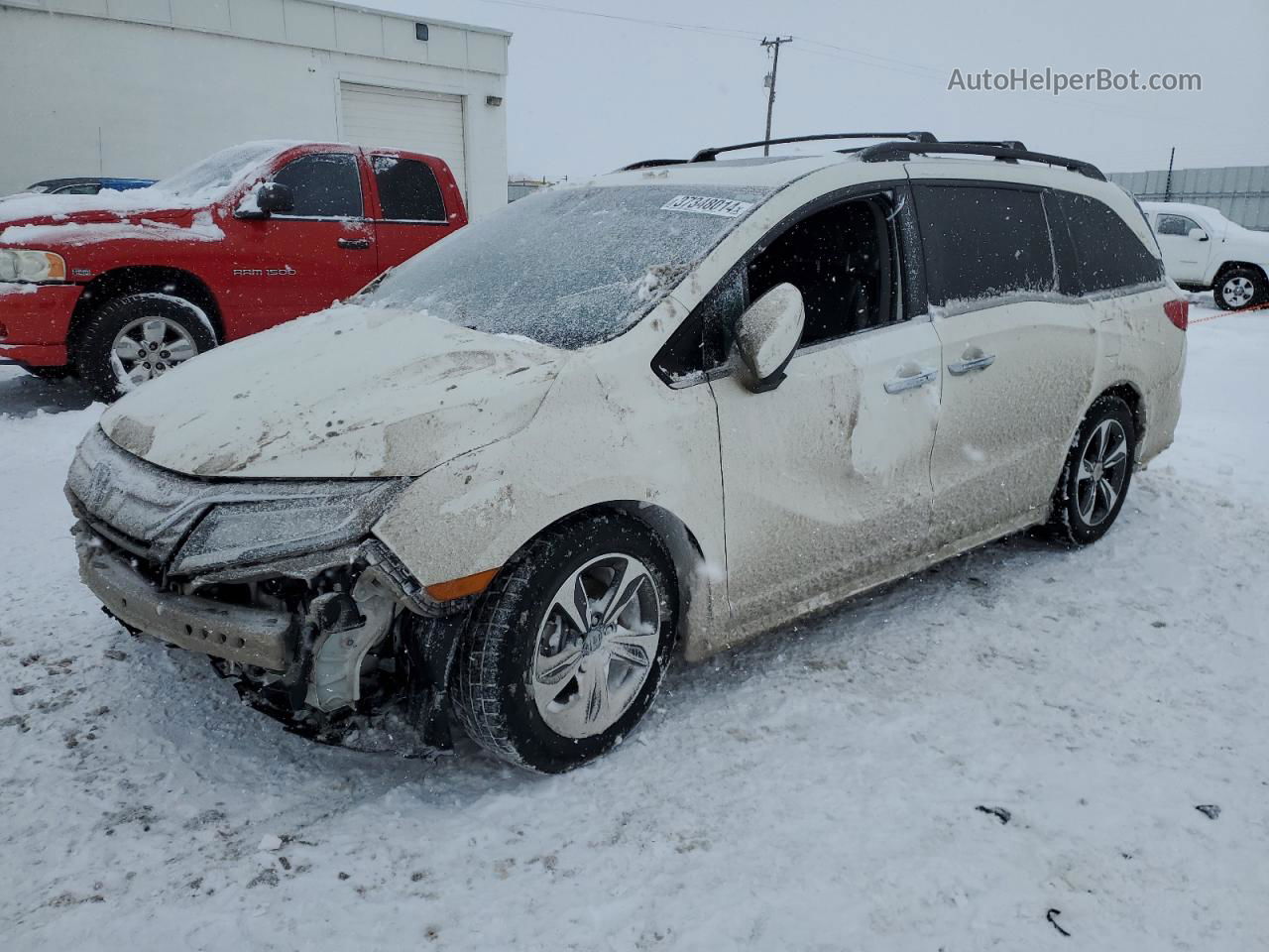 2019 Honda Odyssey Touring White vin: 5FNRL6H81KB107719