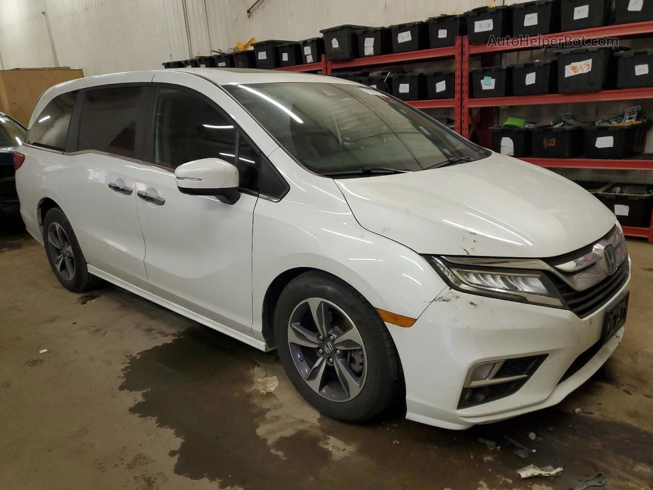 2020 Honda Odyssey Touring White vin: 5FNRL6H81LB036474