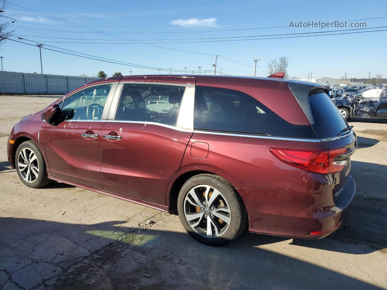 2021 Honda Odyssey Touring Темно-бордовый vin: 5FNRL6H81MB021006