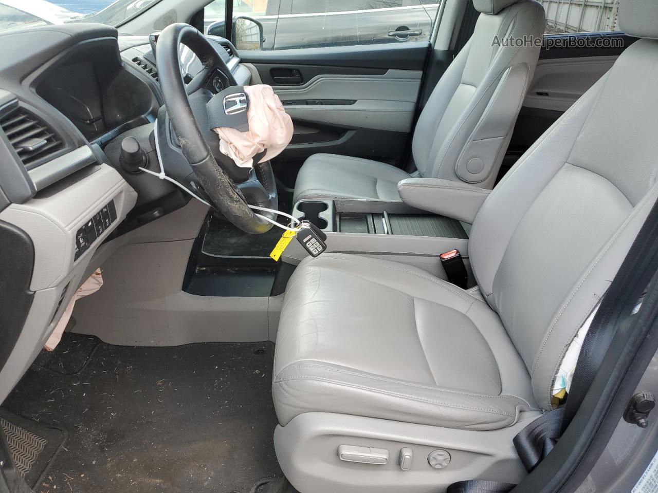 2019 Honda Odyssey Touring Silver vin: 5FNRL6H82KB120379