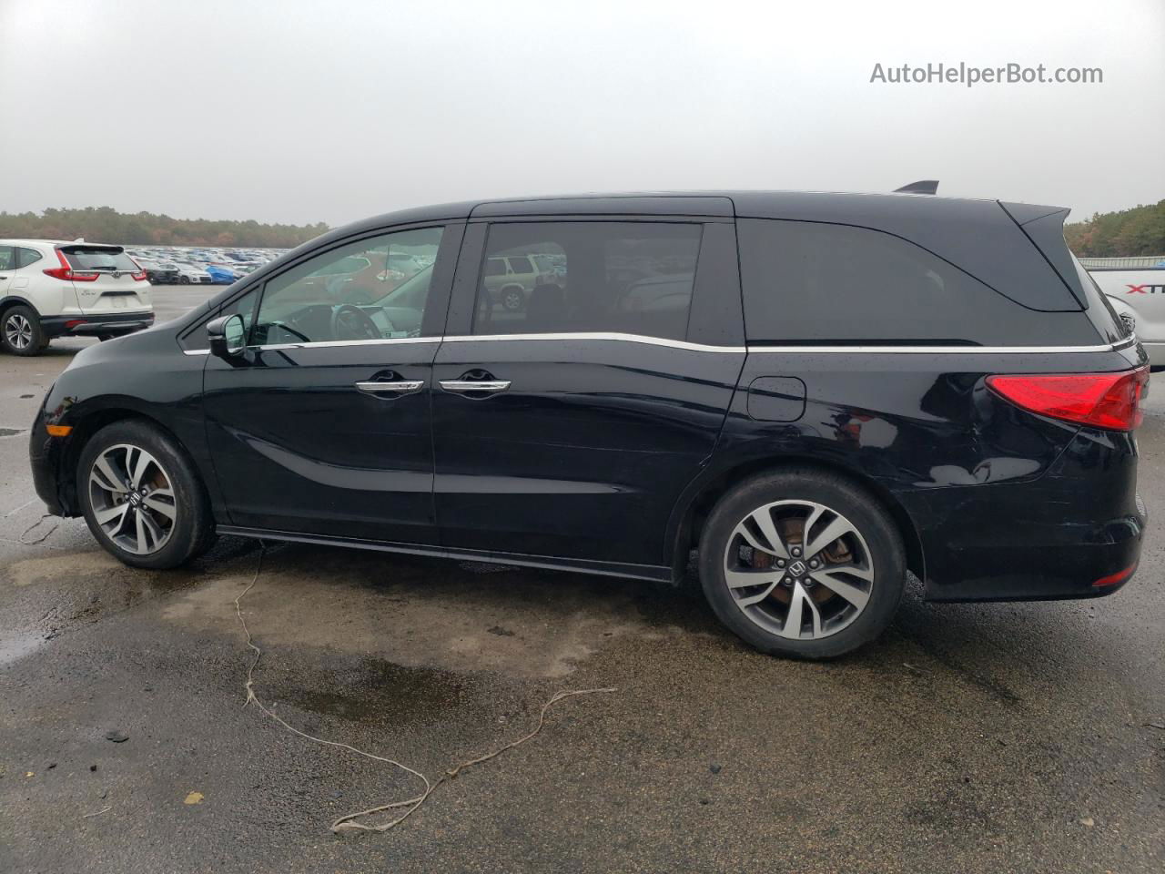 2021 Honda Odyssey Touring Черный vin: 5FNRL6H83MB031360