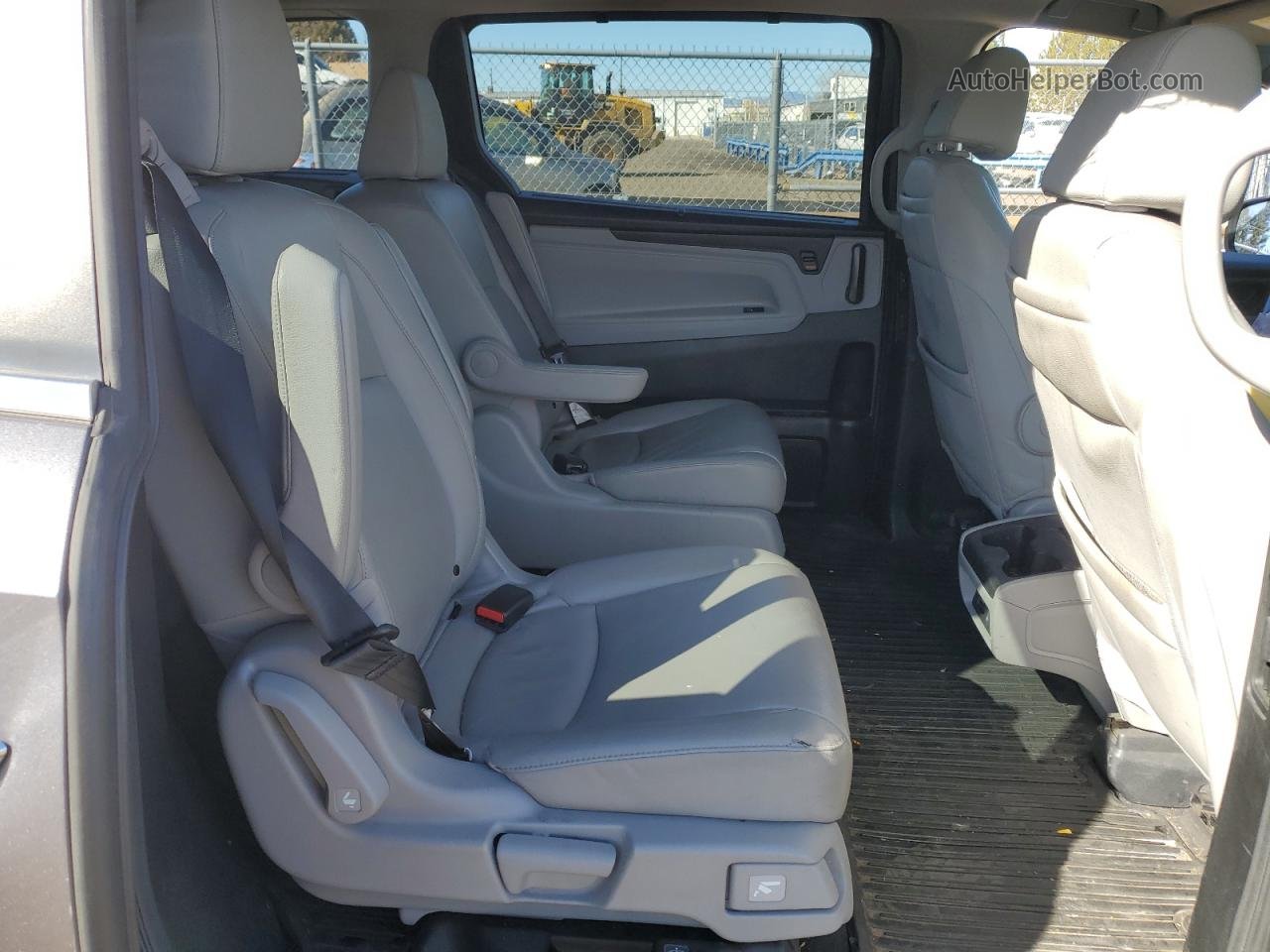 2019 Honda Odyssey Touring Gray vin: 5FNRL6H84KB069242