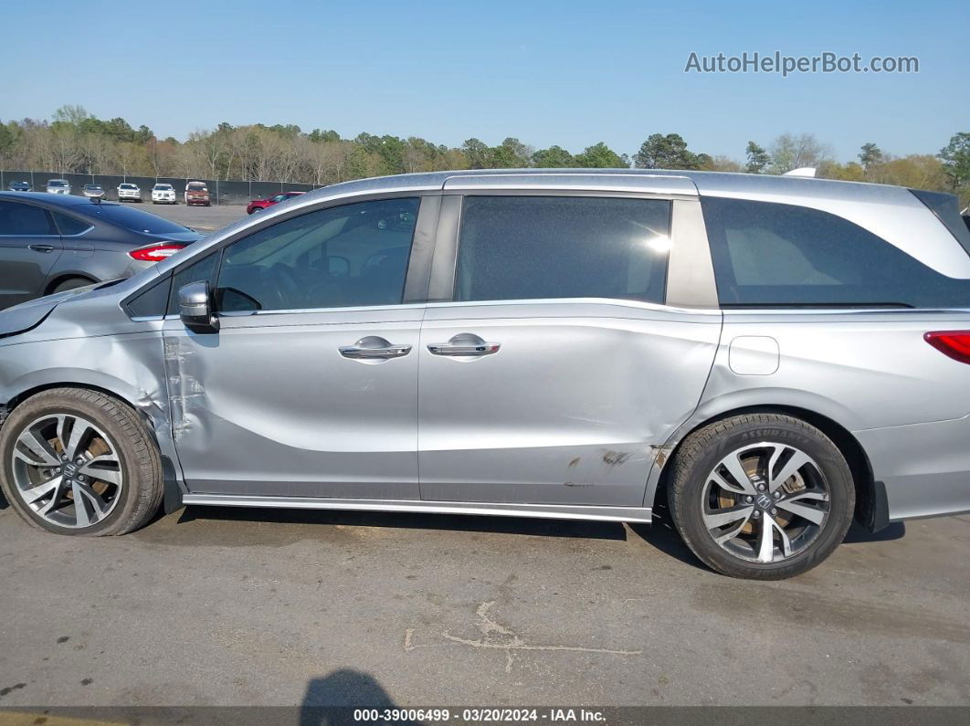 2021 Honda Odyssey Touring Silver vin: 5FNRL6H87MB028008