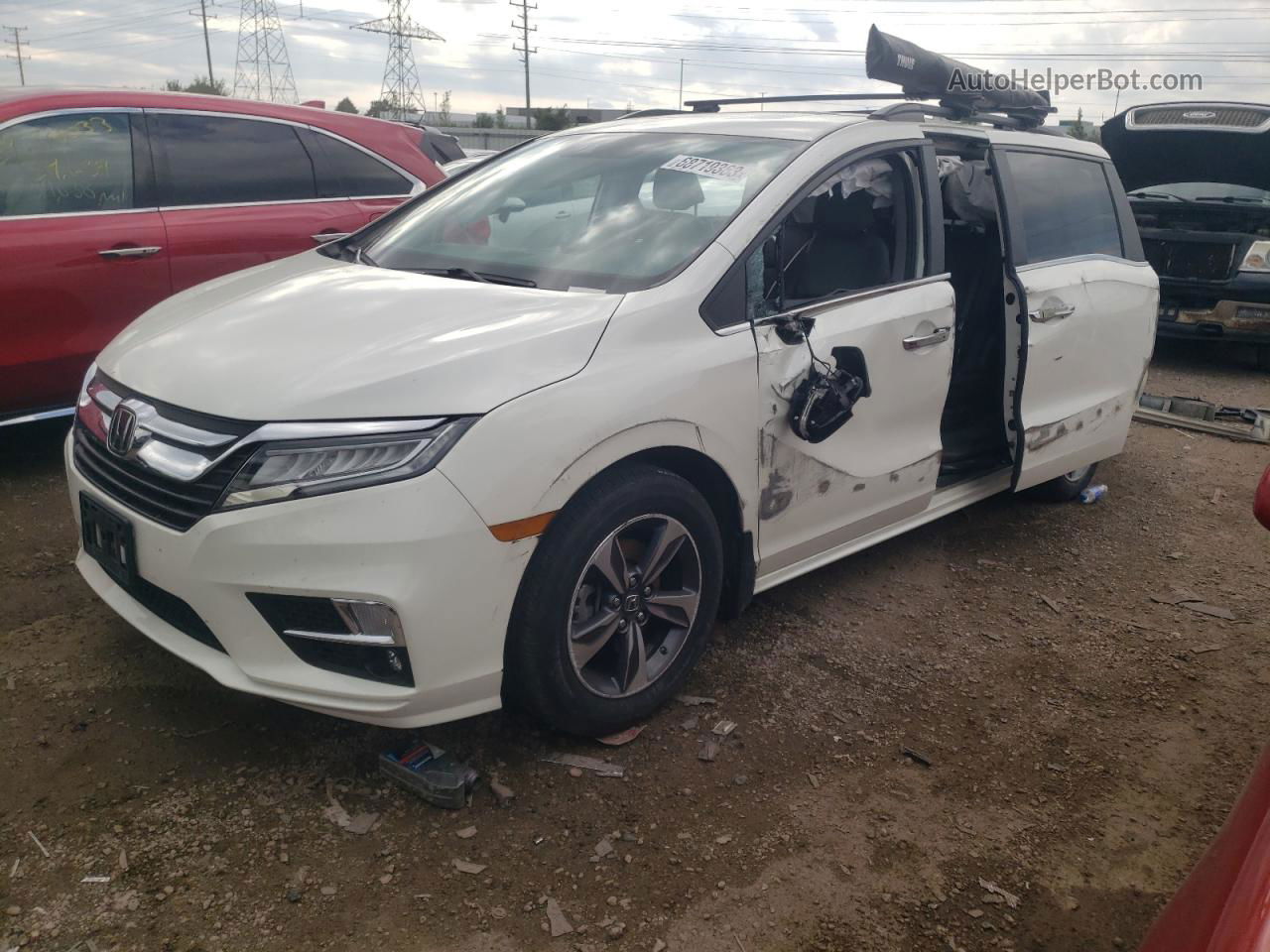 2019 Honda Odyssey Touring White vin: 5FNRL6H8XKB033068