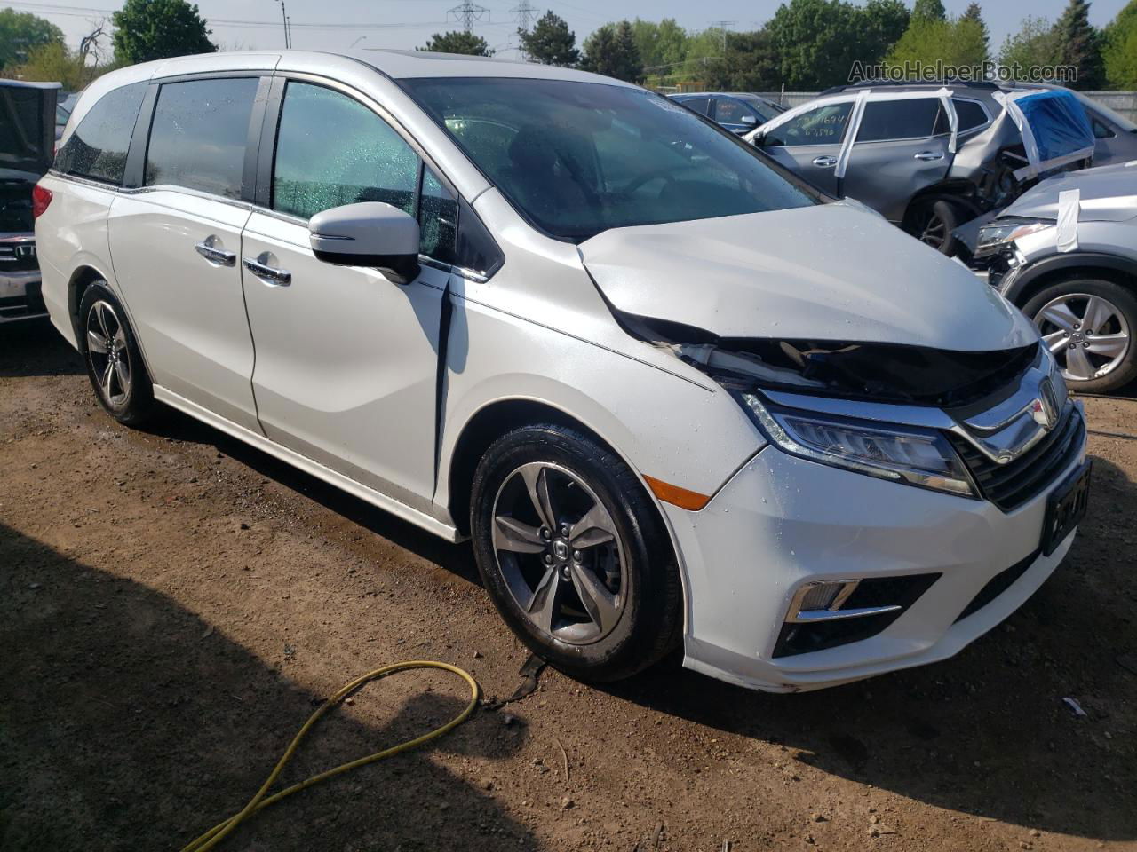 2020 Honda Odyssey Touring White vin: 5FNRL6H8XLB004297