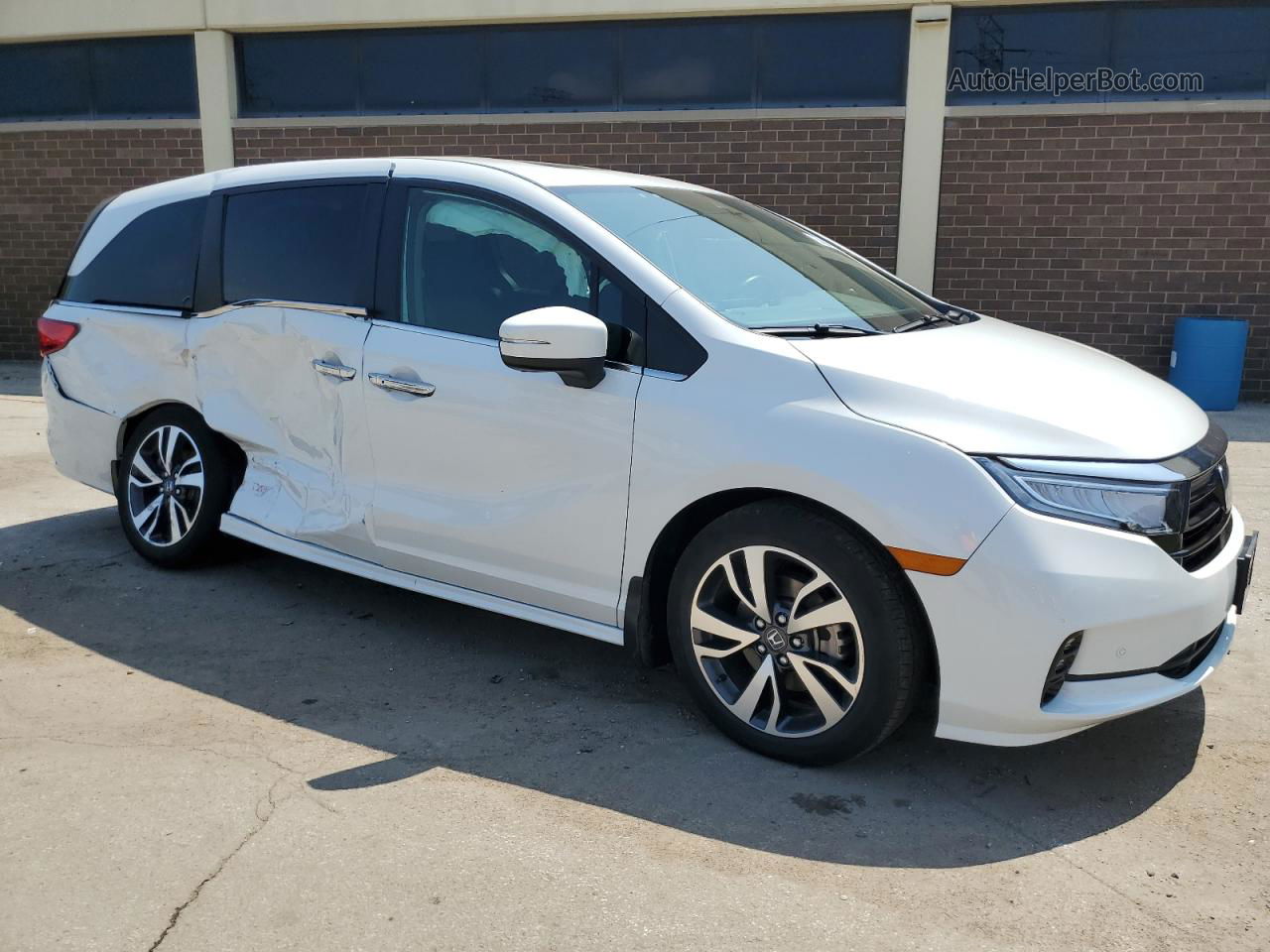 2021 Honda Odyssey Touring White vin: 5FNRL6H8XMB037799