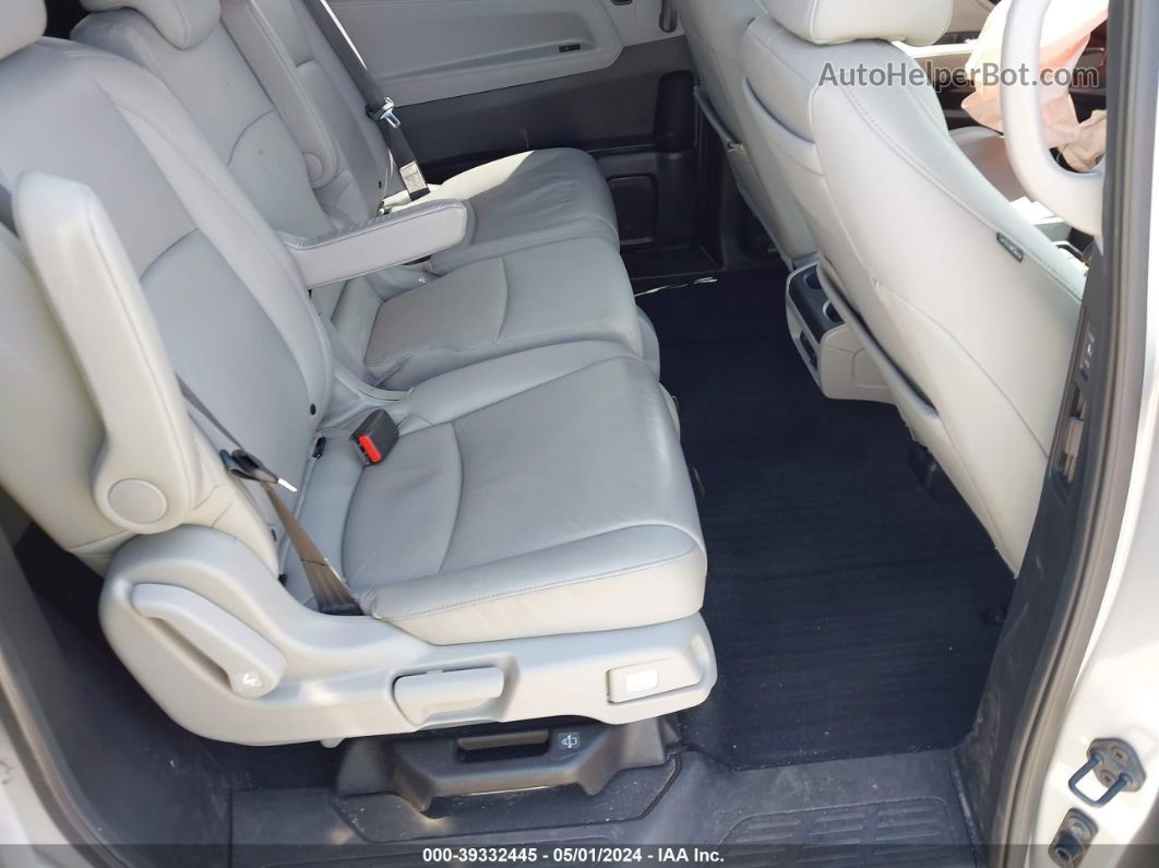 2019 Honda Odyssey Elite Silver vin: 5FNRL6H91KB019293