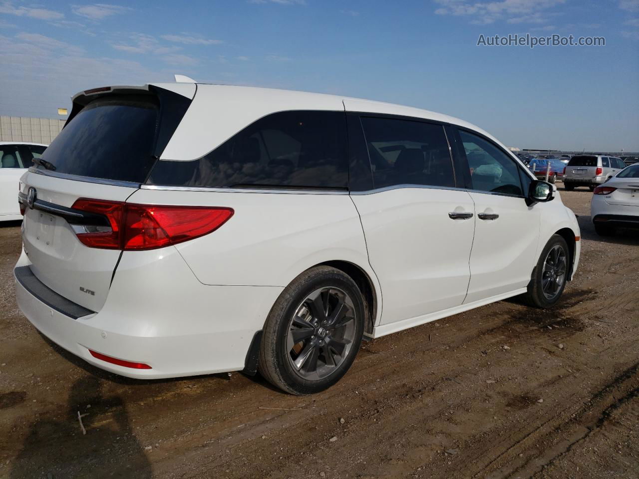 2021 Honda Odyssey Elite White vin: 5FNRL6H94MB000322