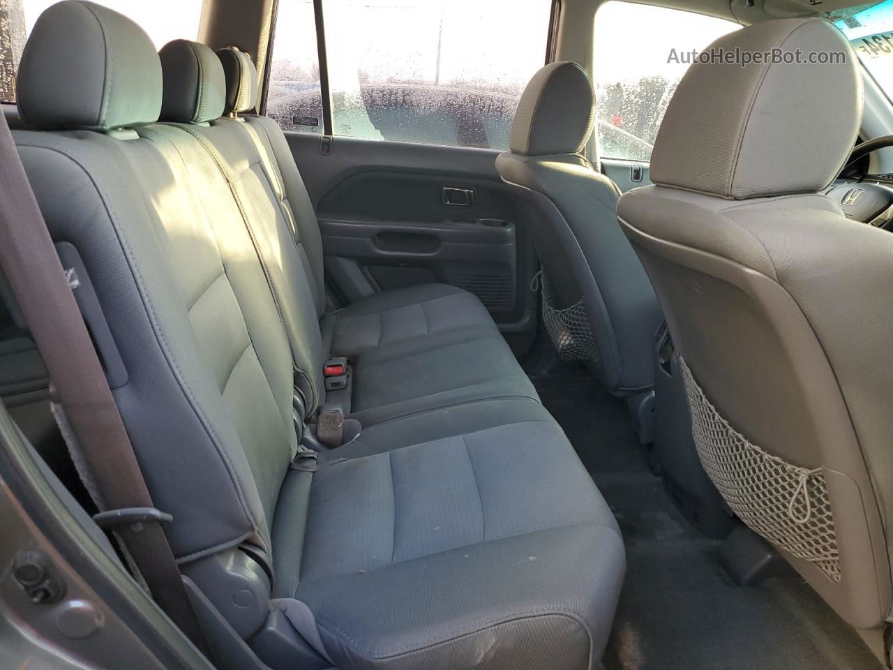 2007 Honda Pilot Lx Серый vin: 5FNYF18147B008134