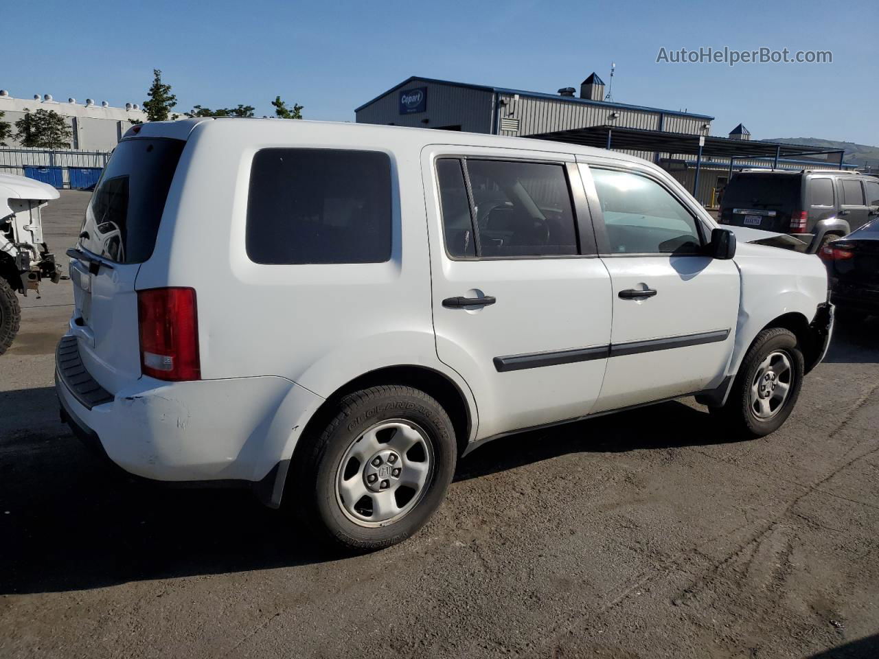 2009 Honda Pilot Lx White vin: 5FNYF38279B004621