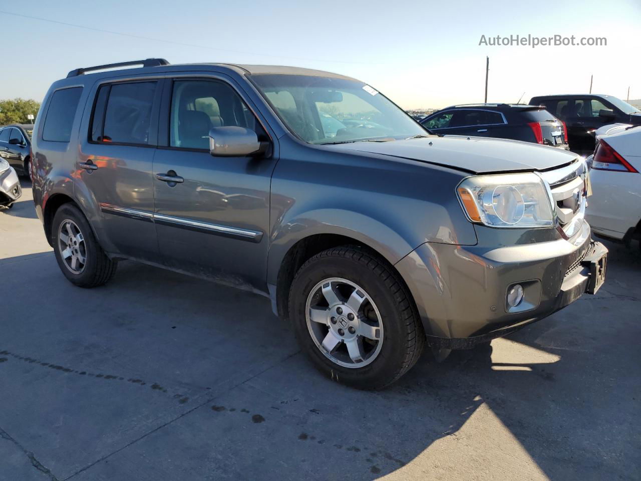 2009 Honda Pilot Touring Gray vin: 5FNYF38819B007082