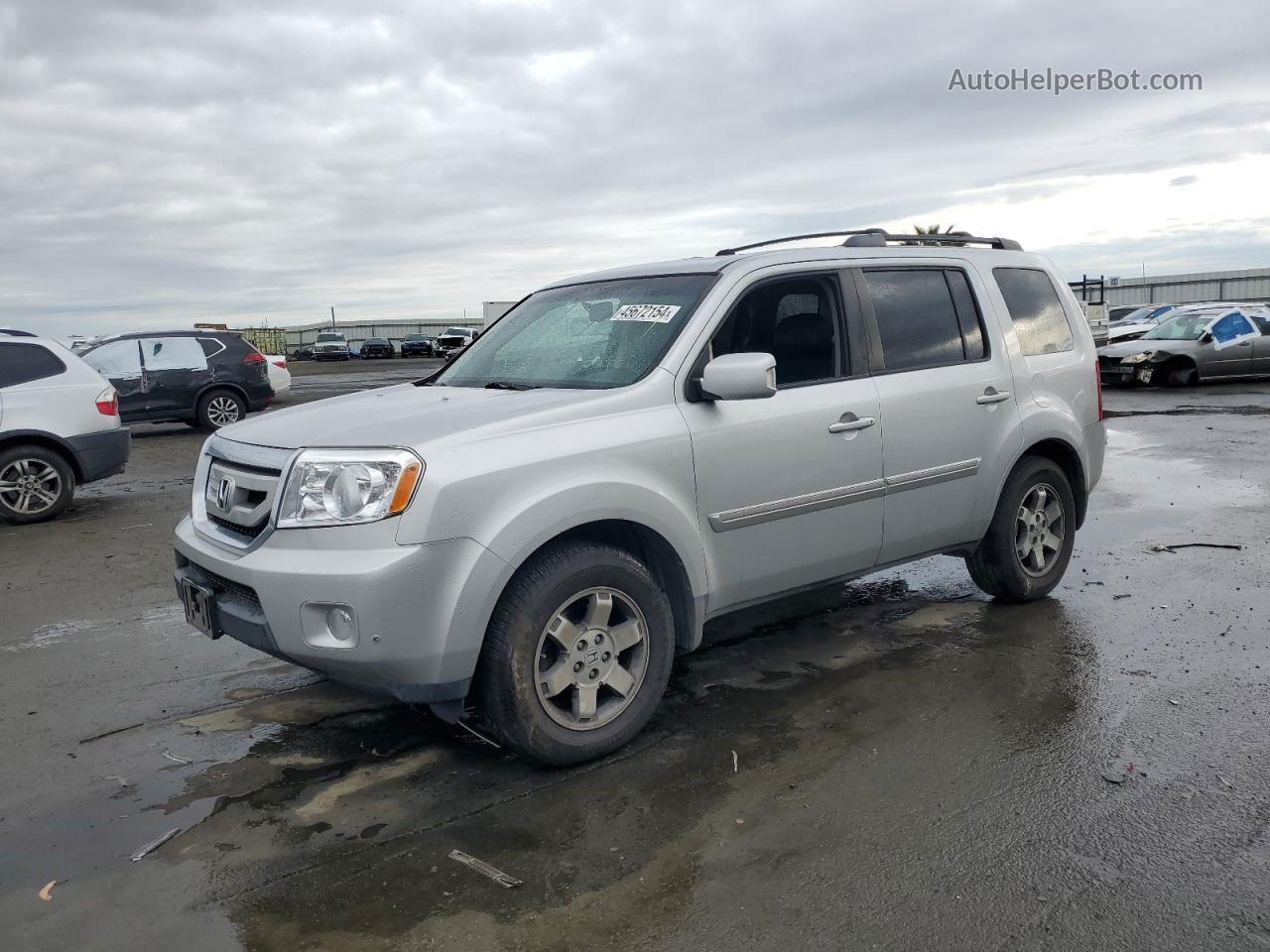 2009 Honda Pilot Touring Silver vin: 5FNYF38869B011208