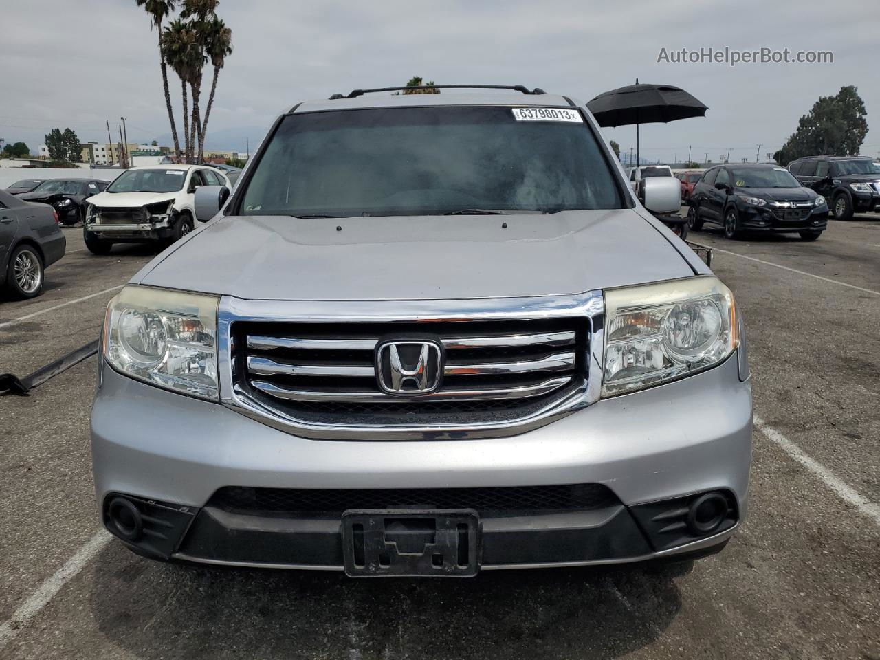 2013 Honda Pilot Lx Silver vin: 5FNYF3H20DB037856