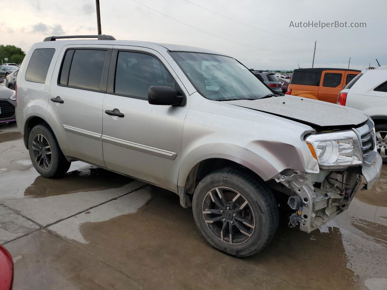 2013 Honda Pilot Lx Silver vin: 5FNYF3H20DB040773