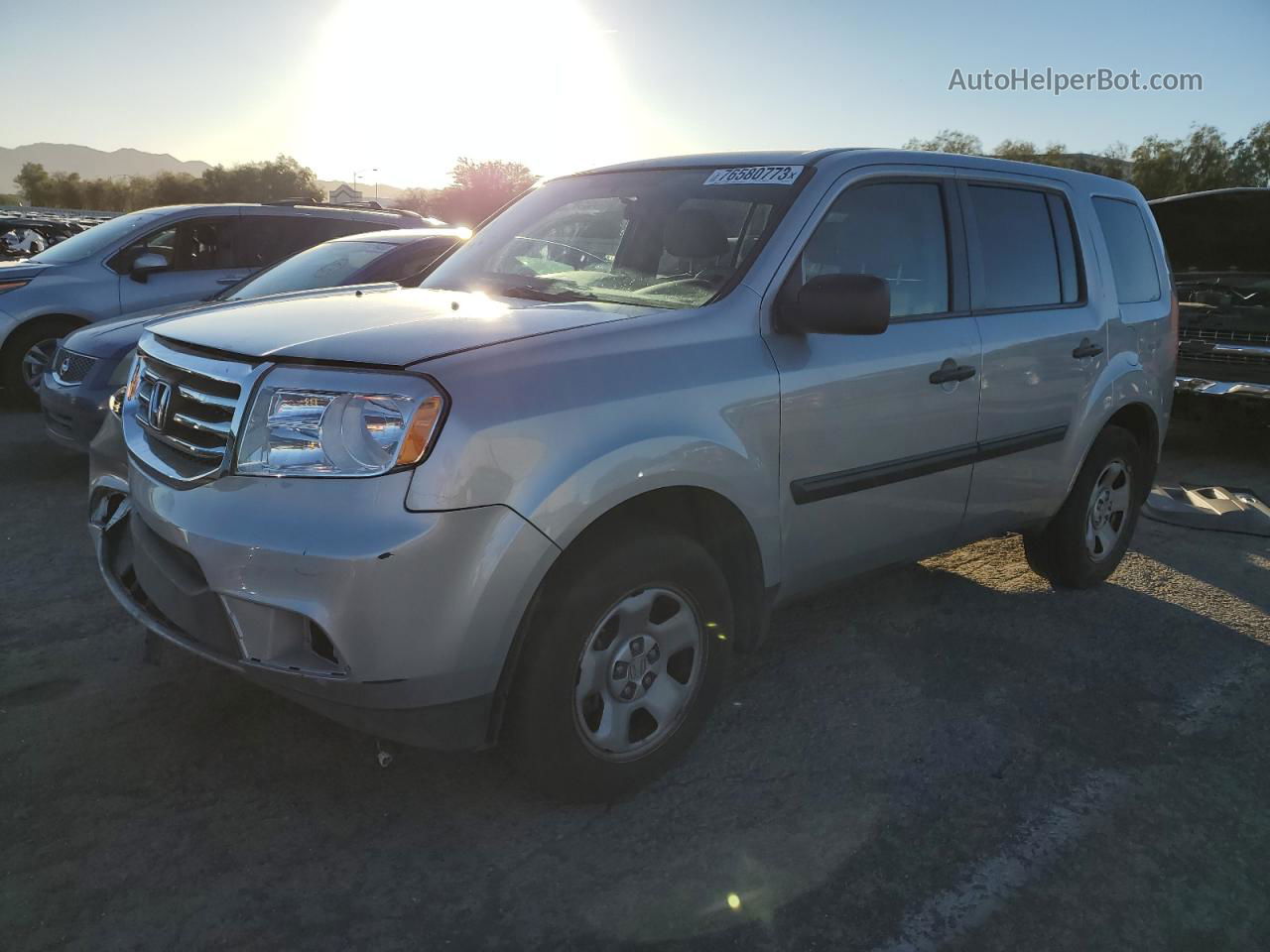 2015 Honda Pilot Lx Silver vin: 5FNYF3H21FB029669