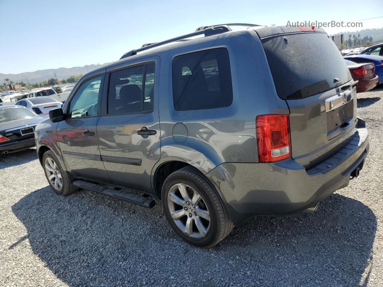 2013 Honda Pilot Lx Silver vin: 5FNYF3H26DB023766