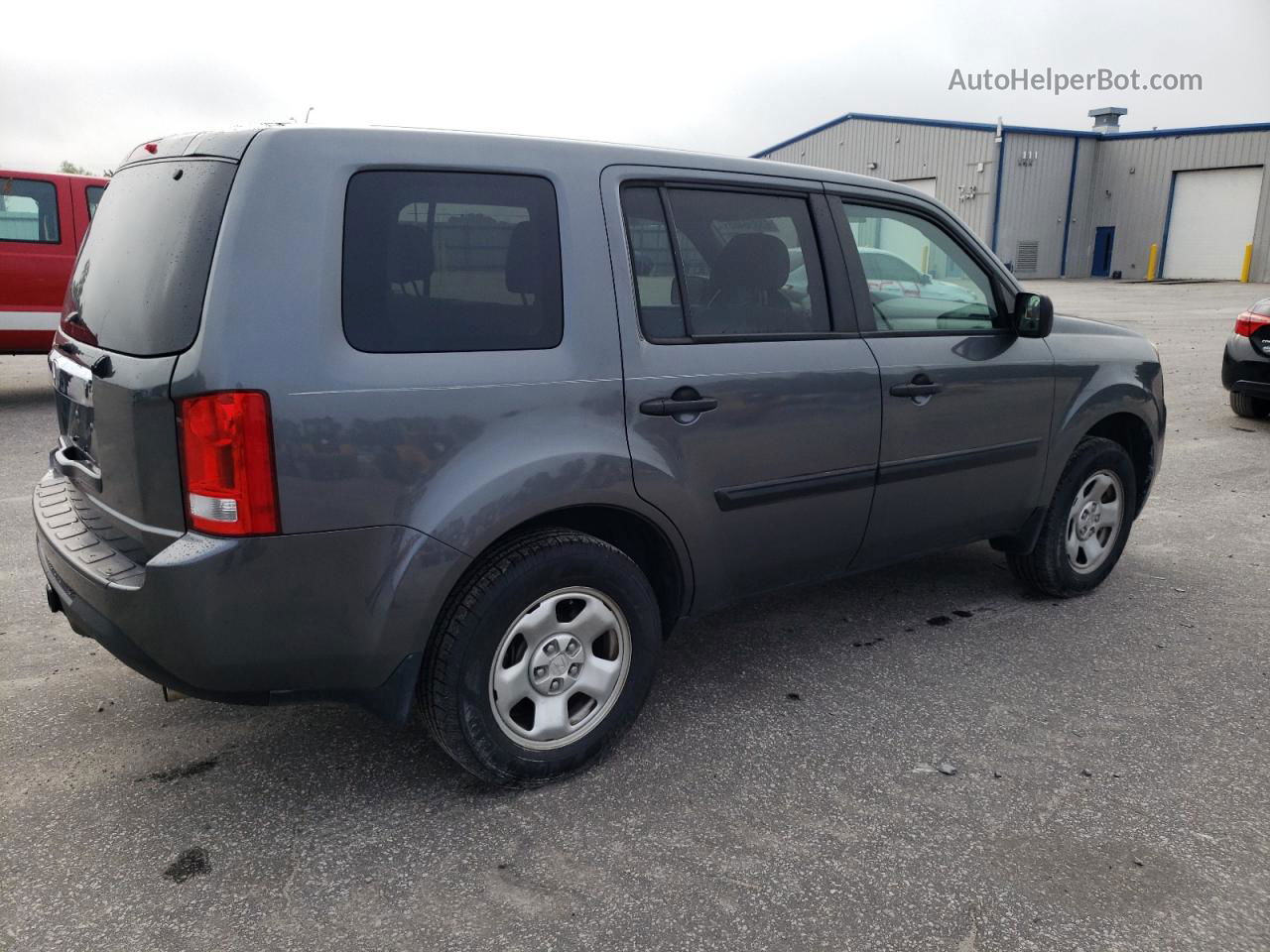 2013 Honda Pilot Lx Gray vin: 5FNYF3H27DB029348