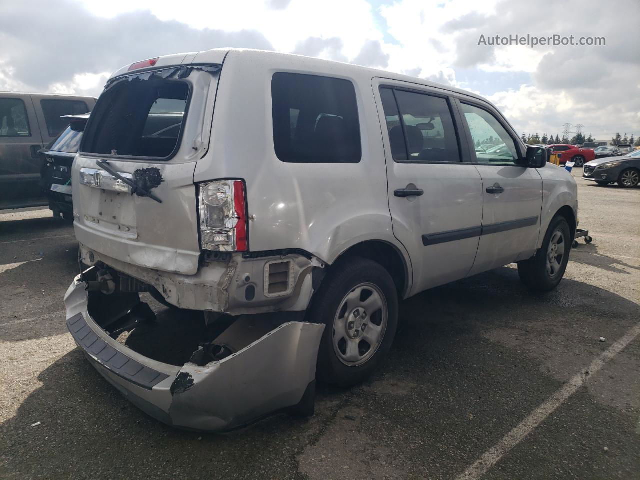 2015 Honda Pilot Lx Silver vin: 5FNYF3H27FB023729