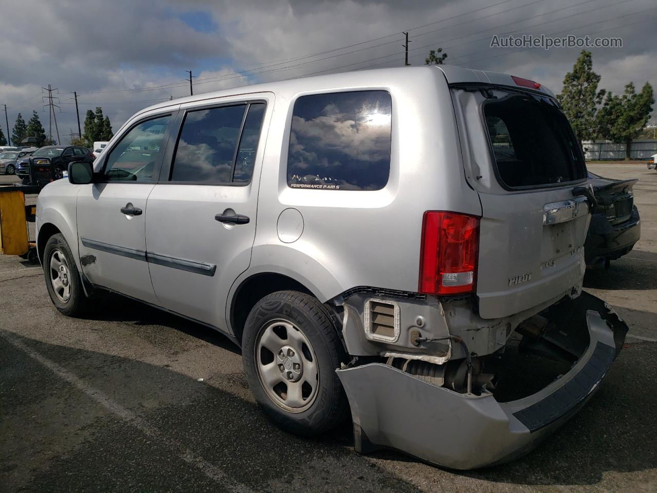 2015 Honda Pilot Lx Silver vin: 5FNYF3H27FB023729