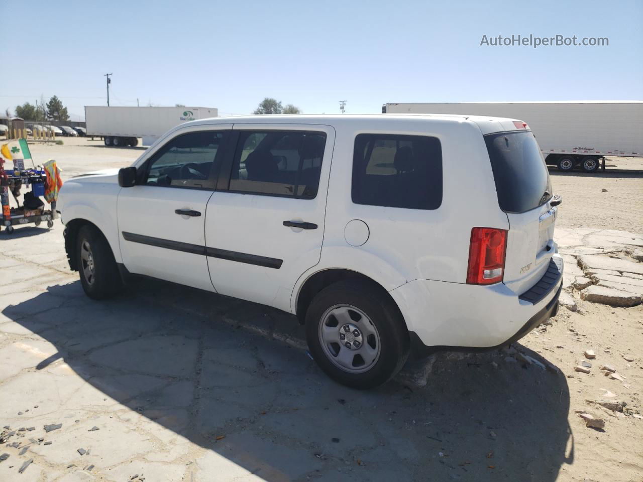 2013 Honda Pilot Lx White vin: 5FNYF3H28DB039211