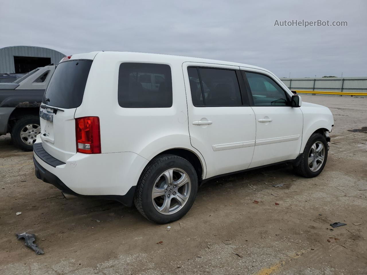 2015 Honda Pilot Exl White vin: 5FNYF3H54FB003609