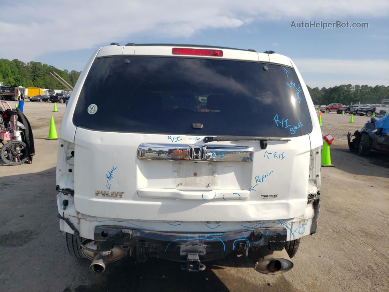 2013 Honda Pilot Exln White vin: 5FNYF3H75DB008655