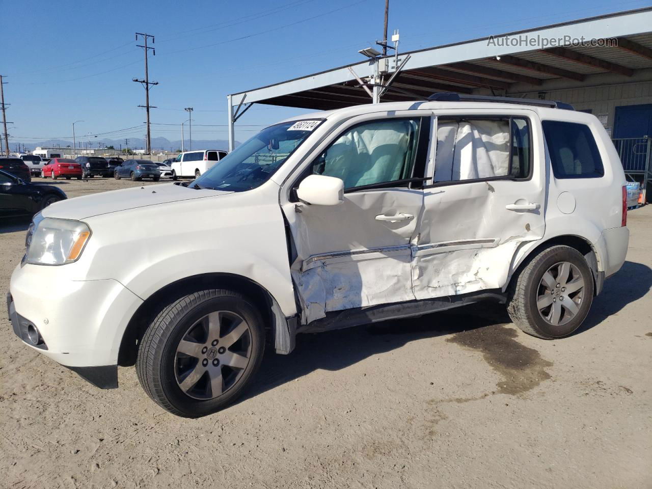 2013 Honda Pilot Touring White vin: 5FNYF3H94DB033516