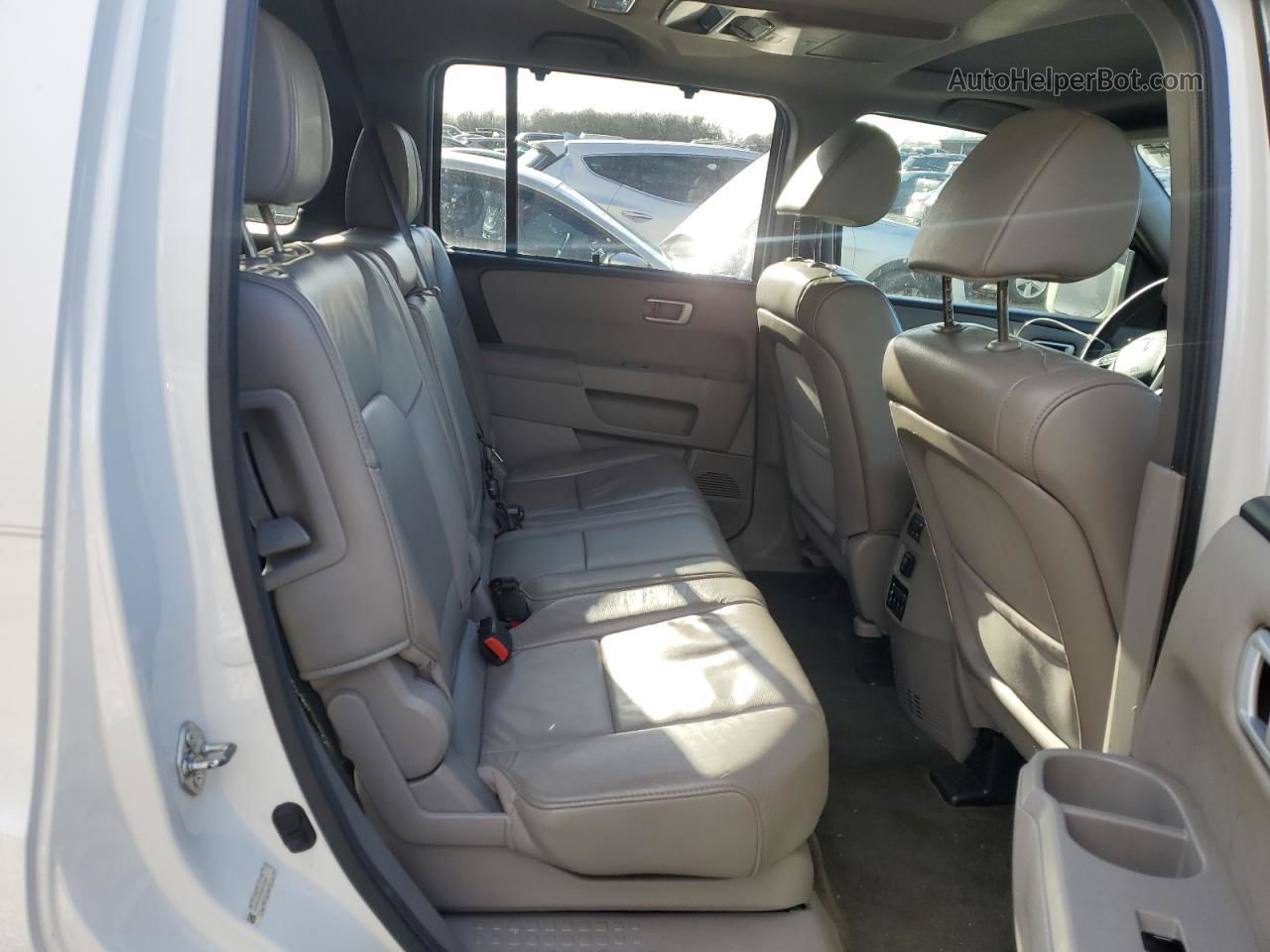 2013 Honda Pilot Touring Белый vin: 5FNYF3H95DB015204