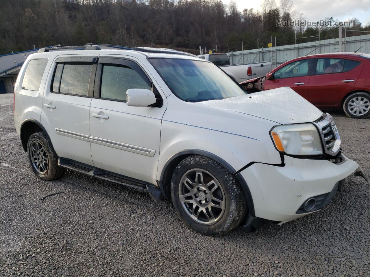 2013 Honda Pilot Touring White vin: 5FNYF3H96DB031718