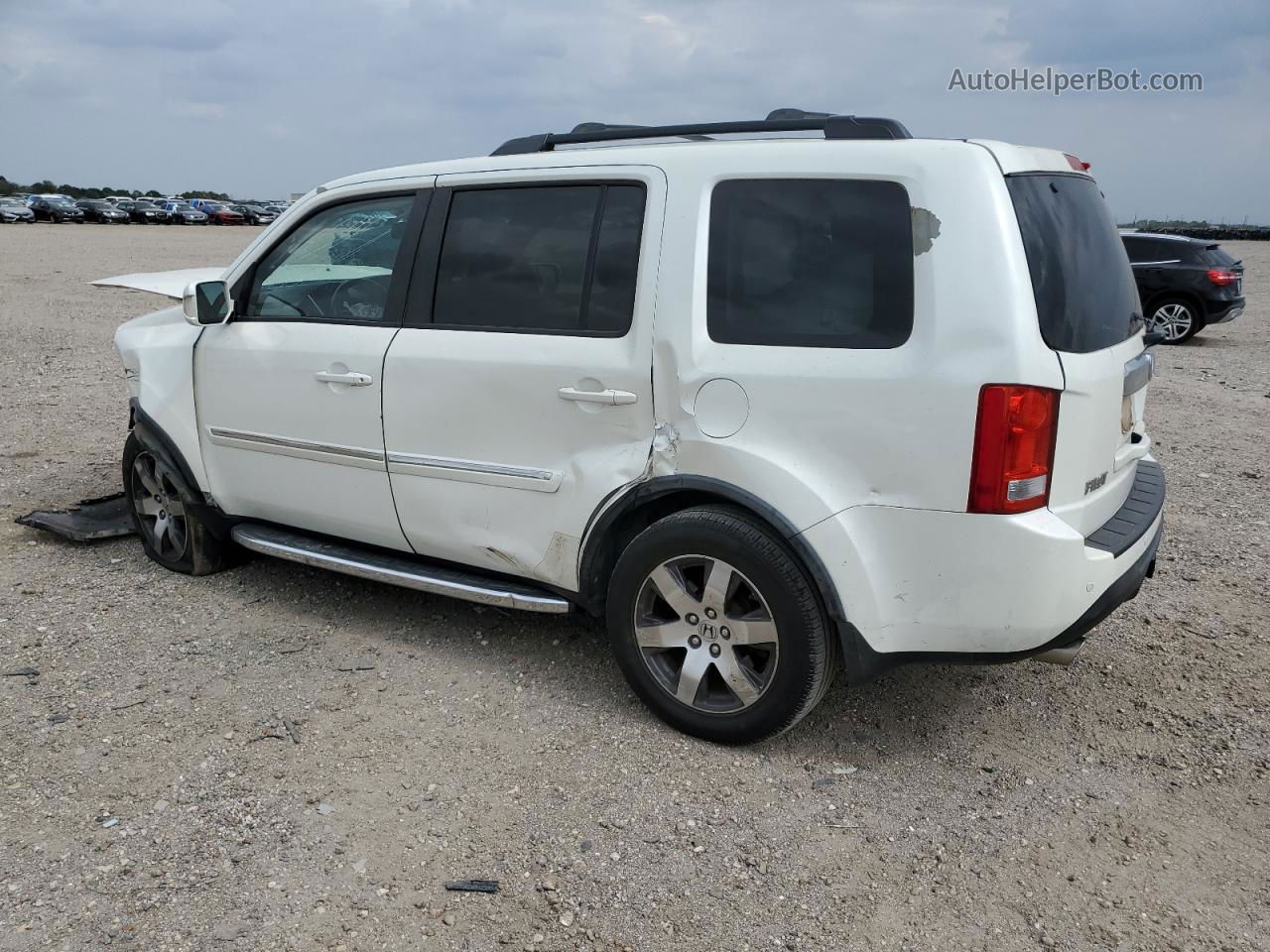 2013 Honda Pilot Touring White vin: 5FNYF3H97DB003684