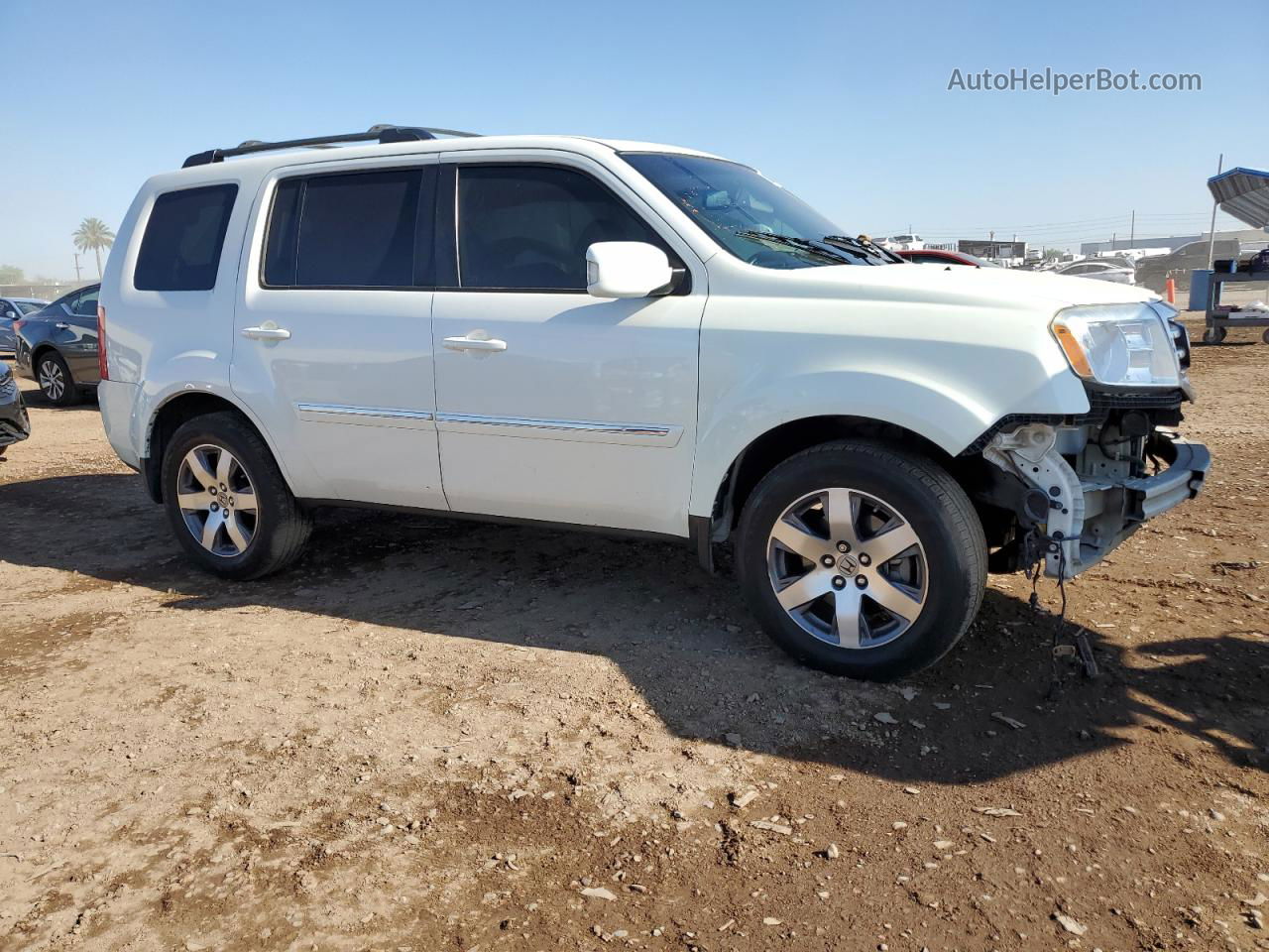 2013 Honda Pilot Touring White vin: 5FNYF3H97DB038354