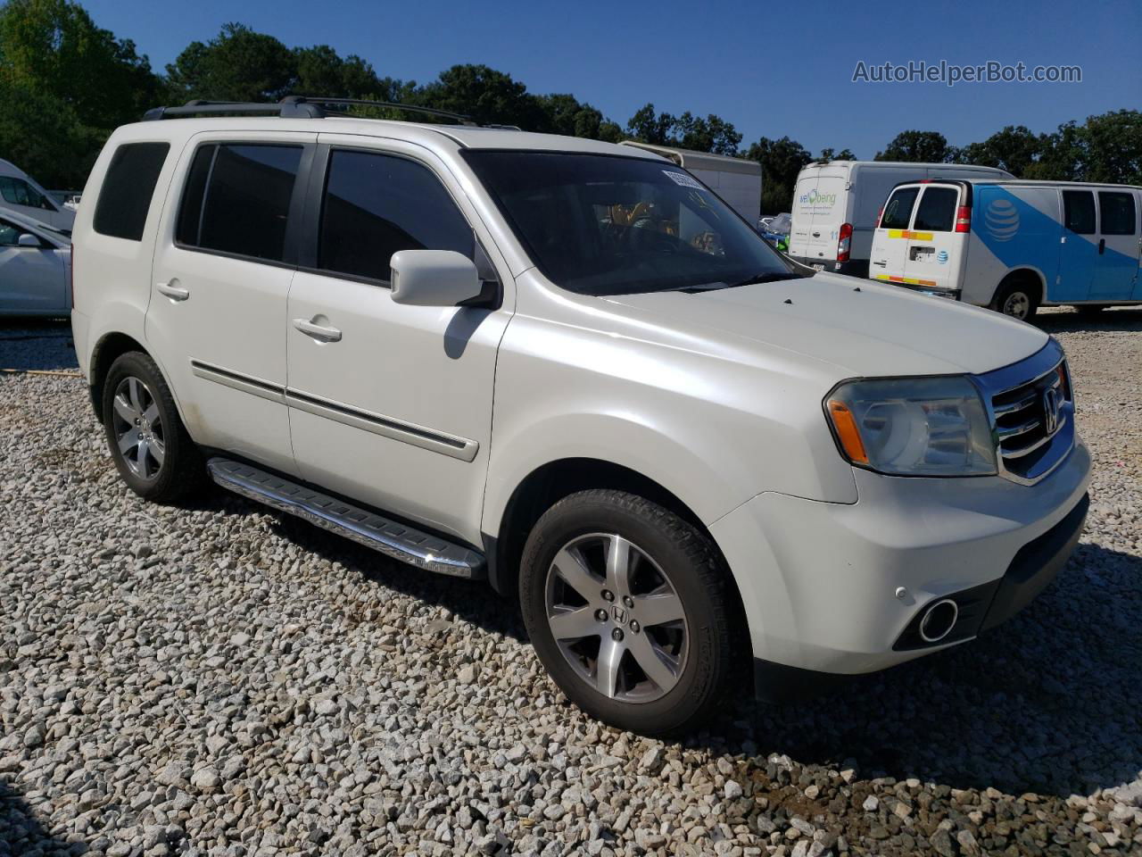 2015 Honda Pilot Touring White vin: 5FNYF3H99FB004208