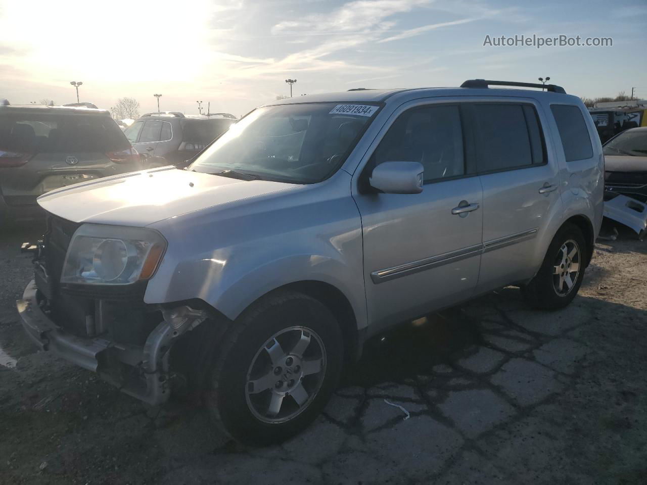 2009 Honda Pilot Touring Silver vin: 5FNYF48829B047323