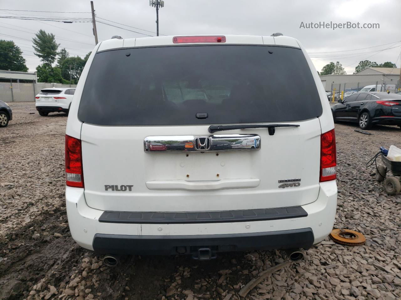 2009 Honda Pilot Touring White vin: 5FNYF48839B035049