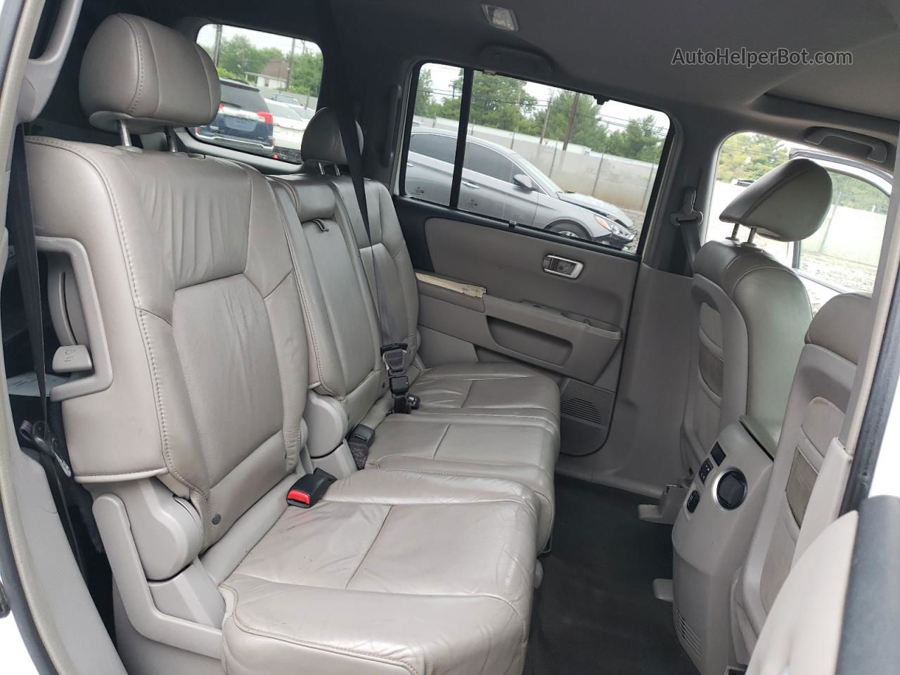 2009 Honda Pilot Touring Белый vin: 5FNYF48839B035049