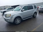 2009 Honda Pilot Touring Silver vin: 5FNYF48909B030187