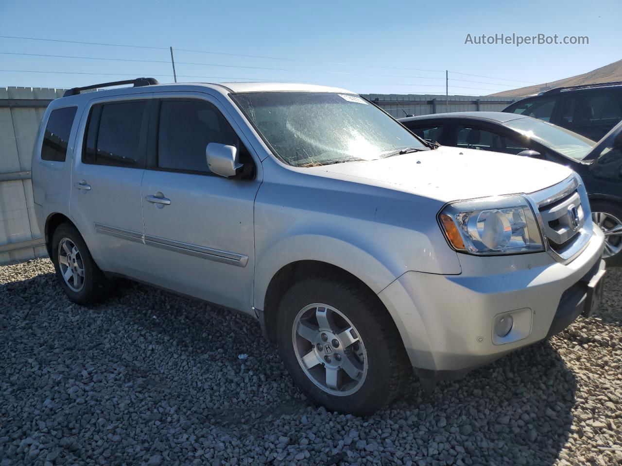 2009 Honda Pilot Touring Silver vin: 5FNYF48939B003954