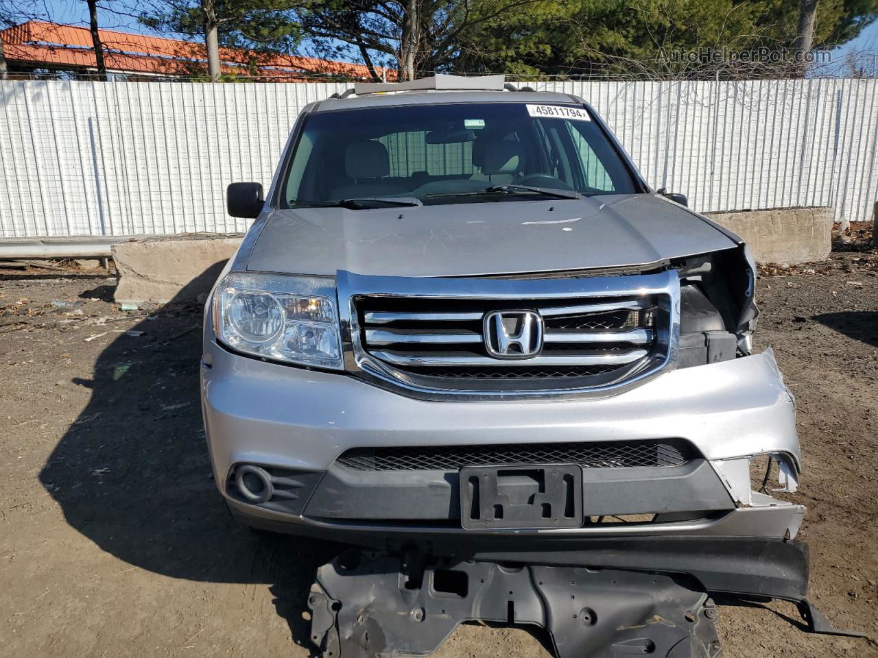 2015 Honda Pilot Lx Серебряный vin: 5FNYF4H22FB029430