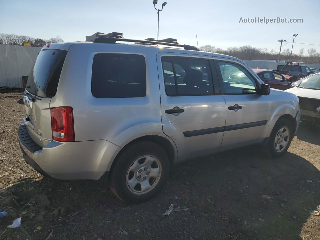 2015 Honda Pilot Lx Серебряный vin: 5FNYF4H22FB029430