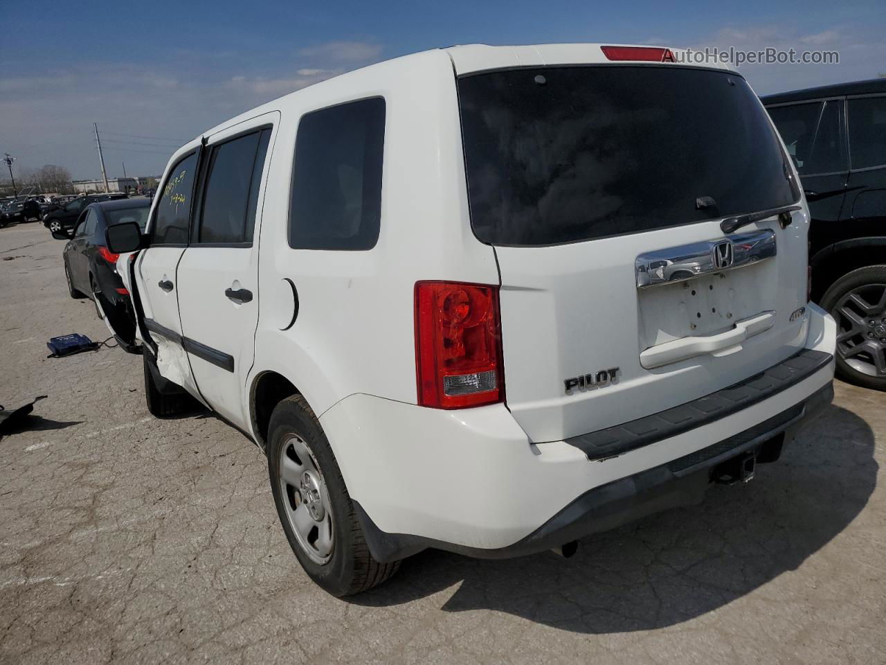 2015 Honda Pilot Lx White vin: 5FNYF4H24FB045774