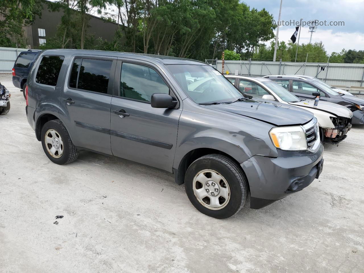 2013 Honda Pilot Lx Gray vin: 5FNYF4H25DB011842