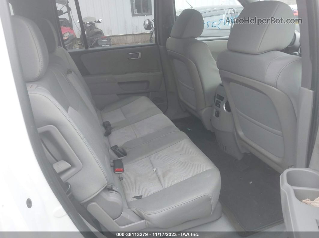 2015 Honda Pilot Lx Белый vin: 5FNYF4H26FB008130