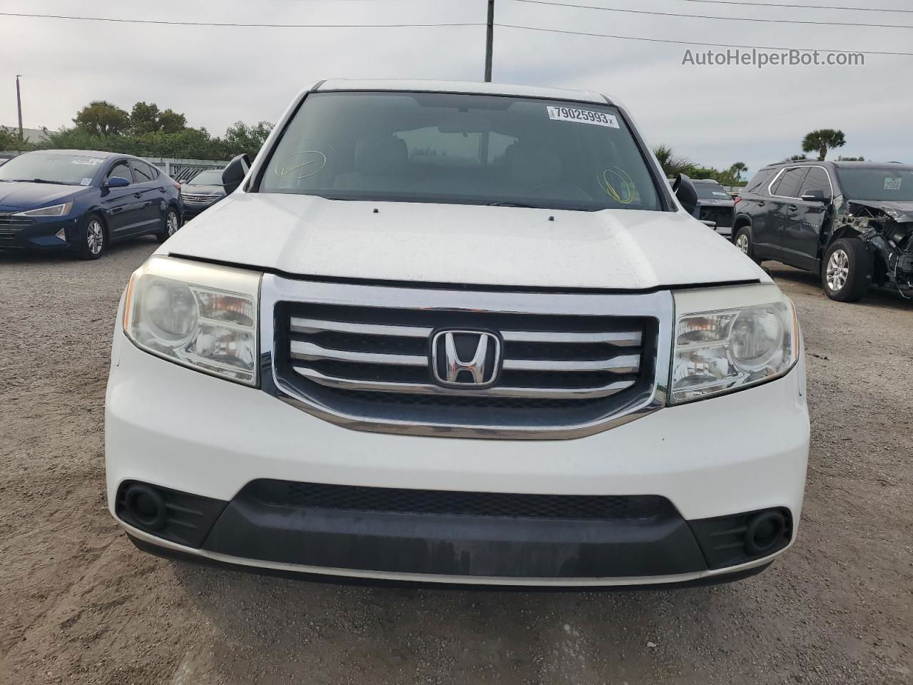 2013 Honda Pilot Lx White vin: 5FNYF4H28DB013293