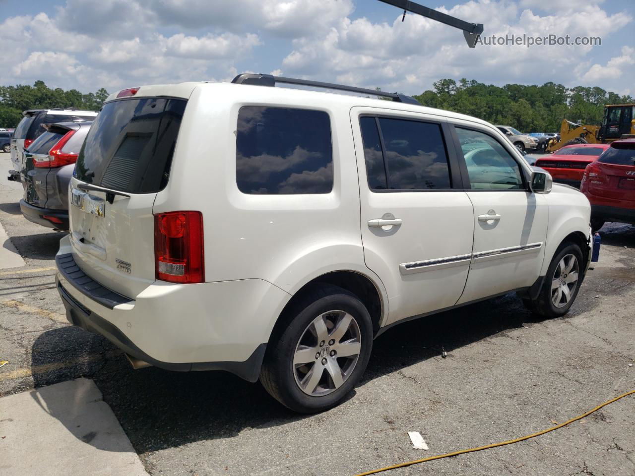 2013 Honda Pilot Touring White vin: 5FNYF4H92DB036050