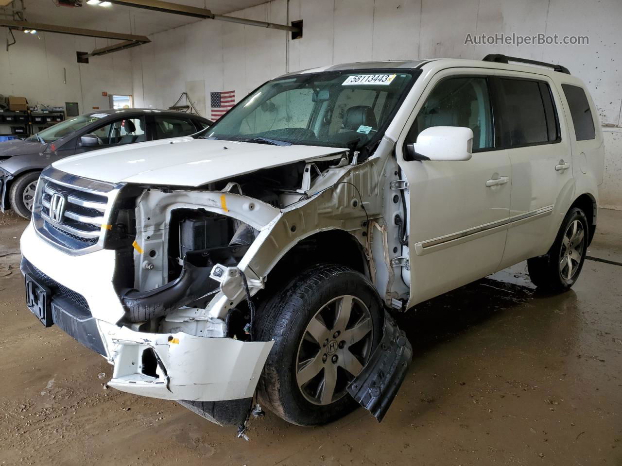 2015 Honda Pilot Touring White vin: 5FNYF4H93FB053569