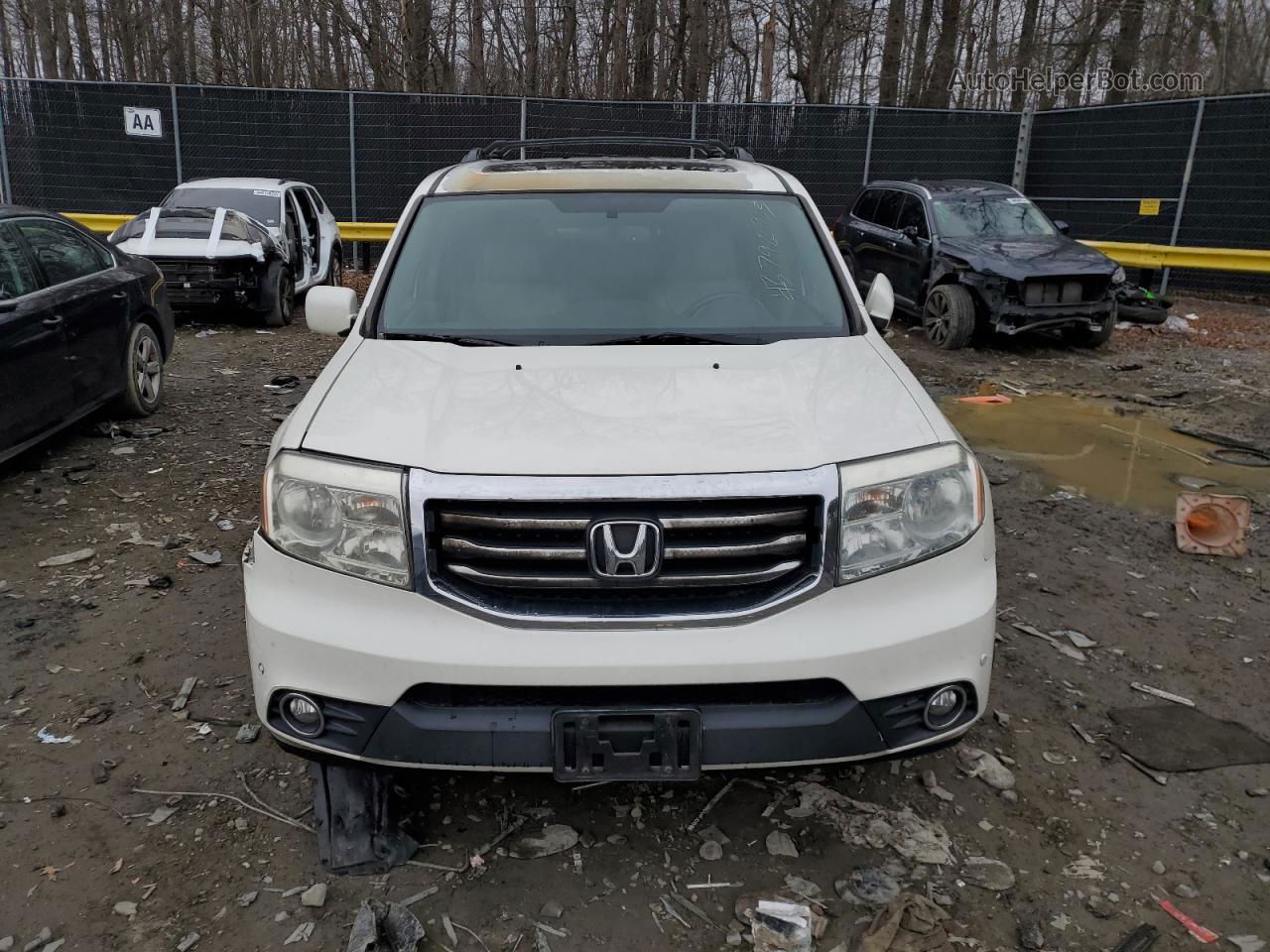 2013 Honda Pilot Touring White vin: 5FNYF4H94DB024823